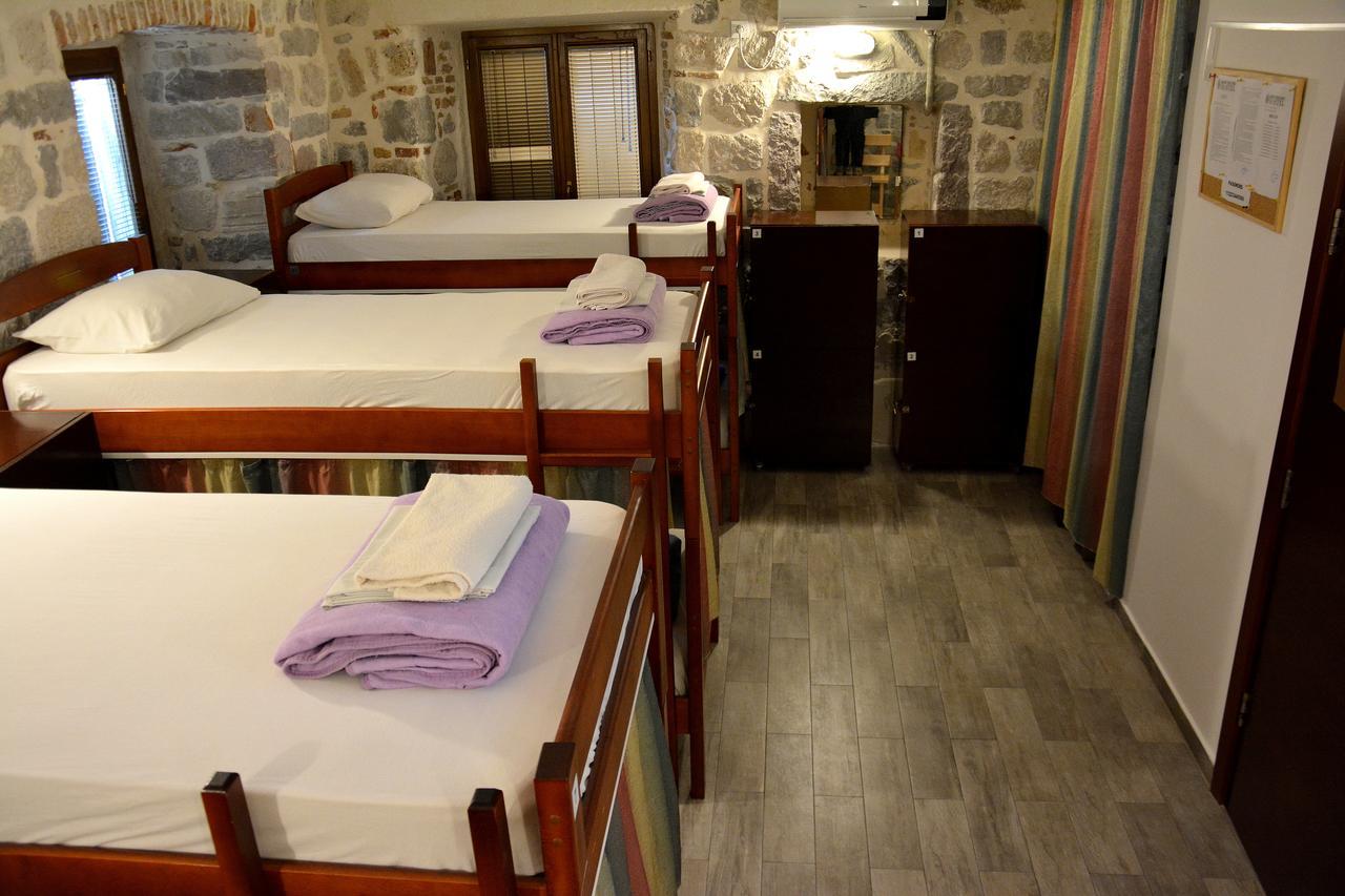 Montenegro Backpackers Home Kotor Buitenkant foto